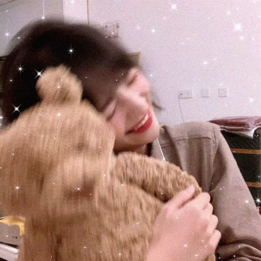 戴珍珠耳环的少女